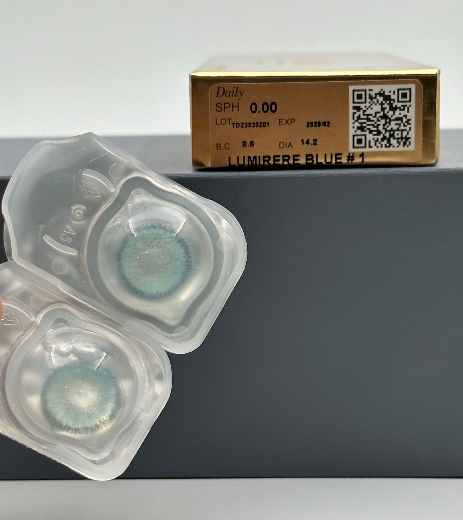 دهب لنز لومیر بلو